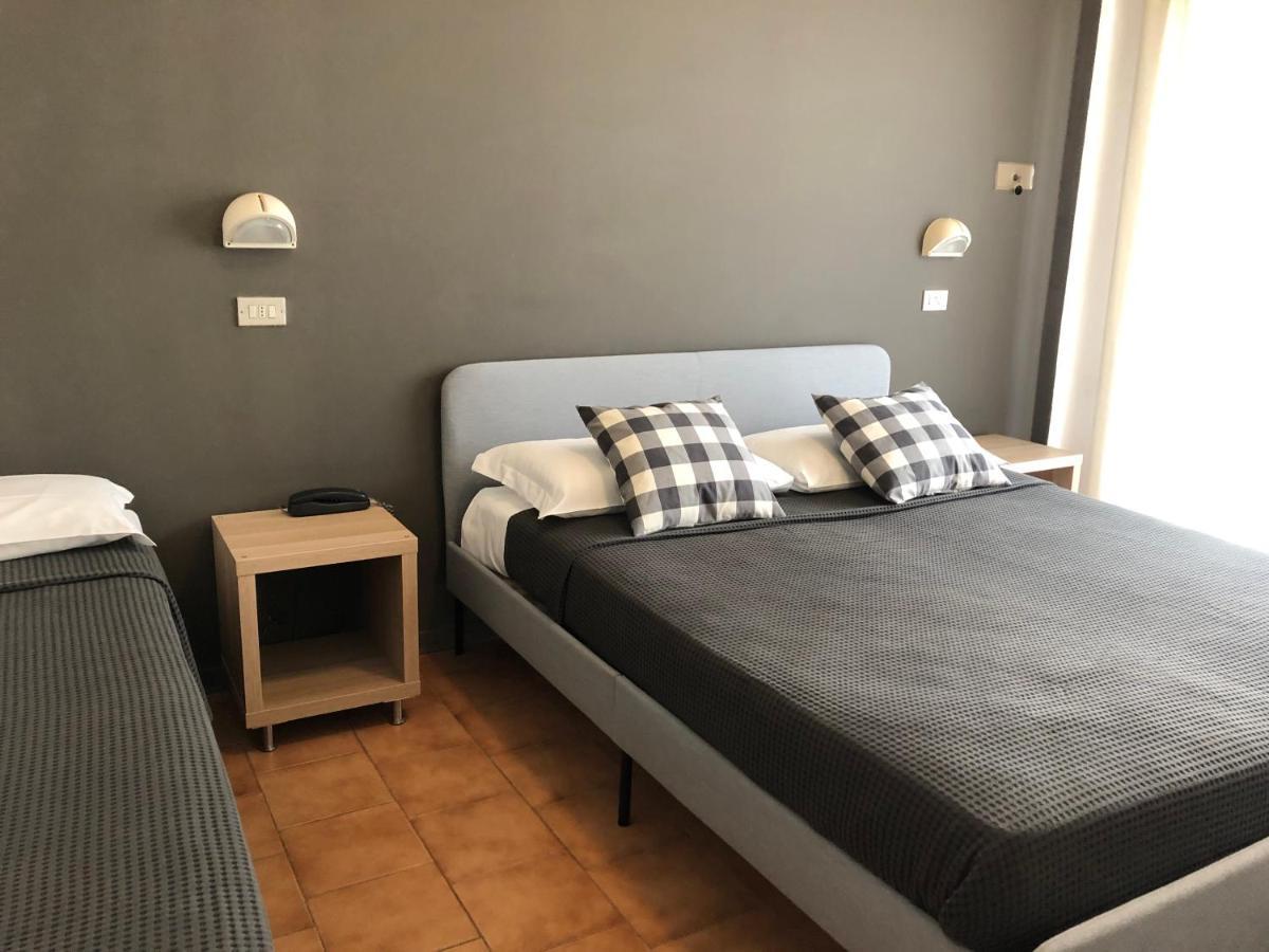 Hotel Aplo - Breakfast Experience Τσέρβια Εξωτερικό φωτογραφία