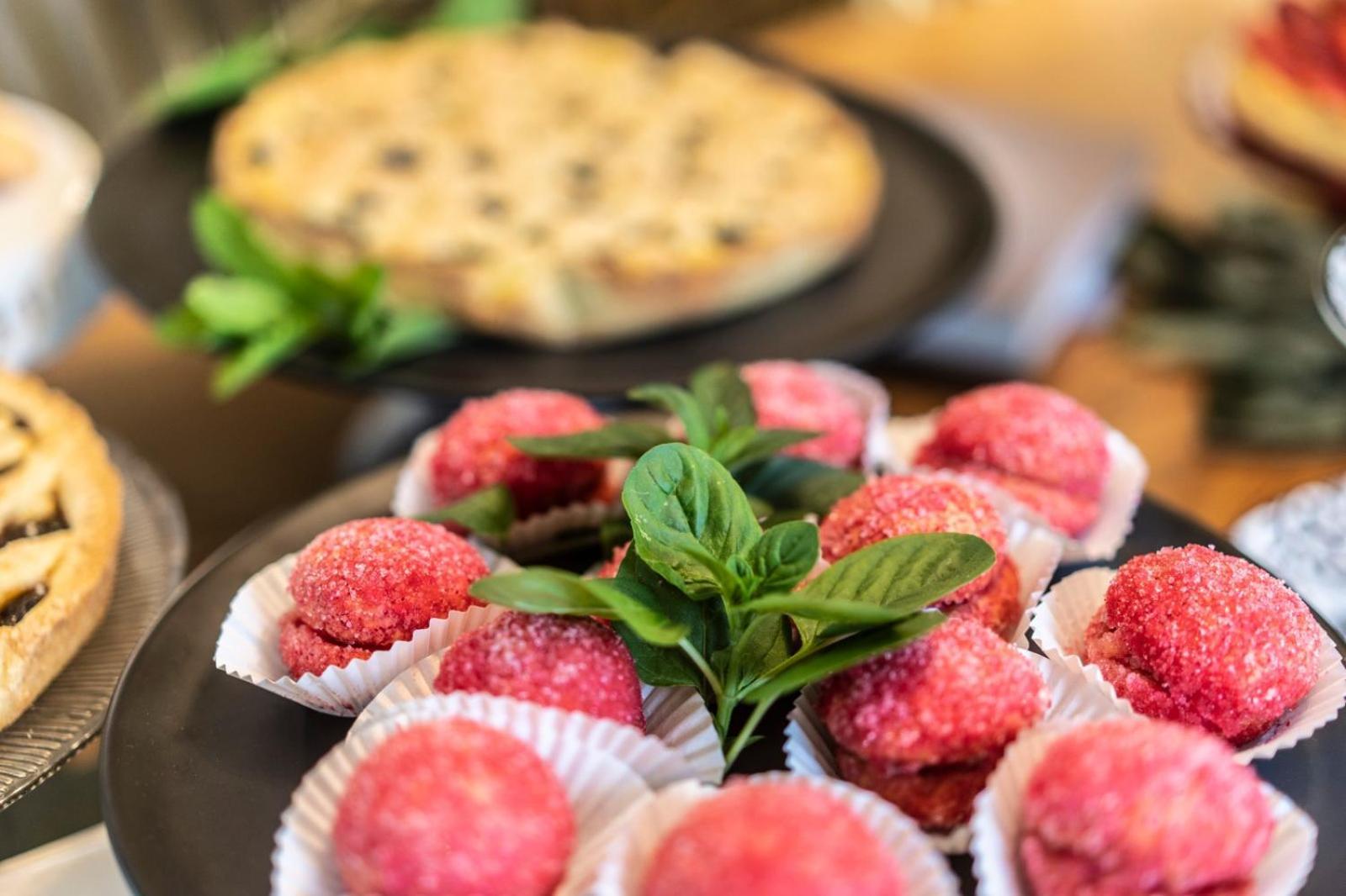 Hotel Aplo - Breakfast Experience Τσέρβια Εξωτερικό φωτογραφία
