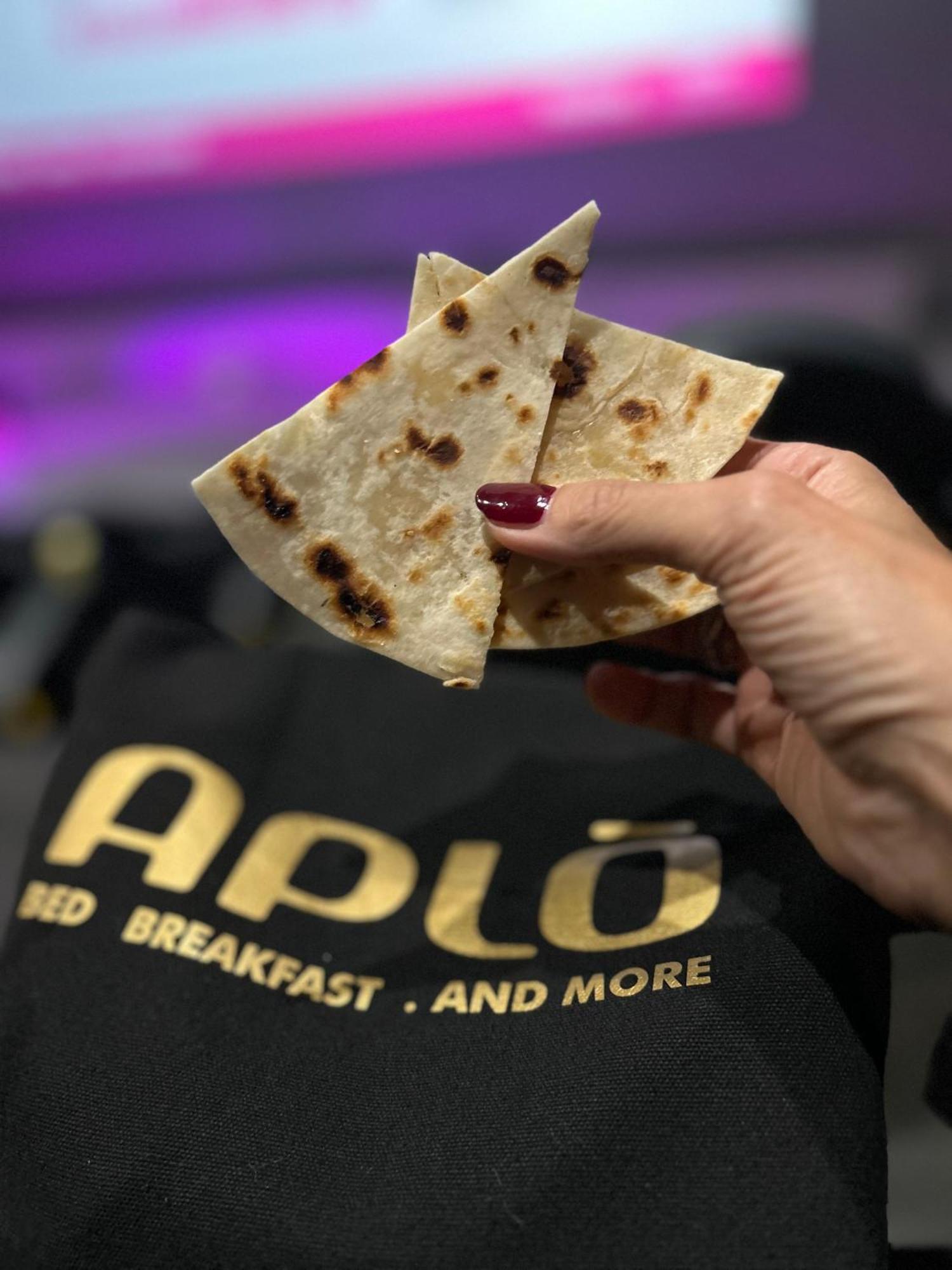 Hotel Aplo - Breakfast Experience Τσέρβια Εξωτερικό φωτογραφία